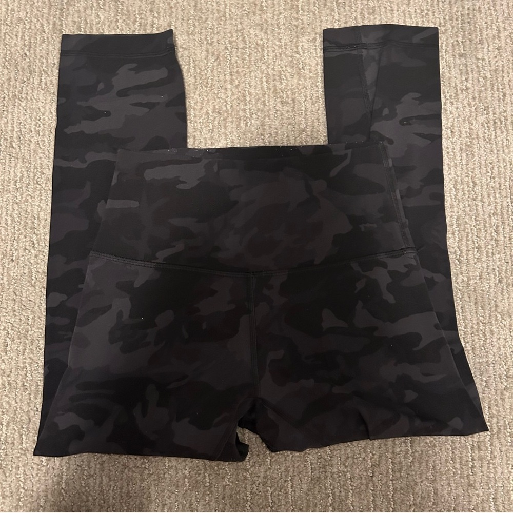 Lululemon align black camo cropped legging